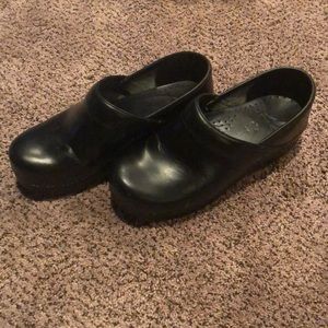 Dansko Professional Black Leather Clogs Size 37